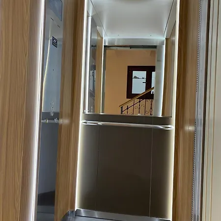 Apartment Velalma-ceron Edificio Exclusivo De Turisticos En Centro Historico-jaen *