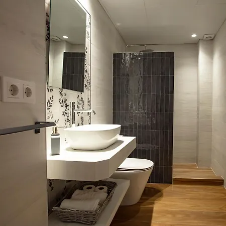 Apartment Velalma-ceron Edificio Exclusivo De Turisticos En Centro Historico-jaen Jaen